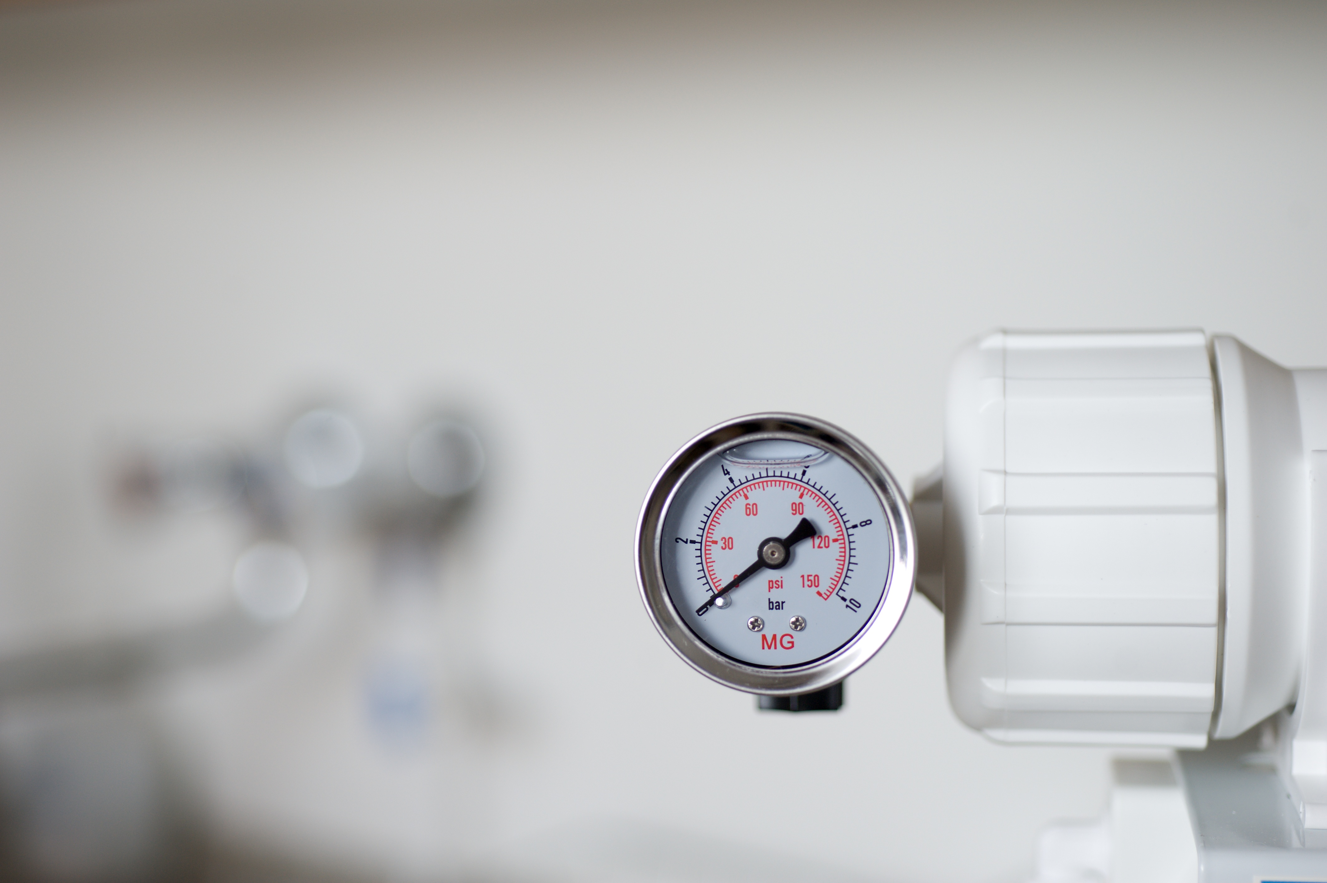 destilátor vody, destilačný prístroj na vodu